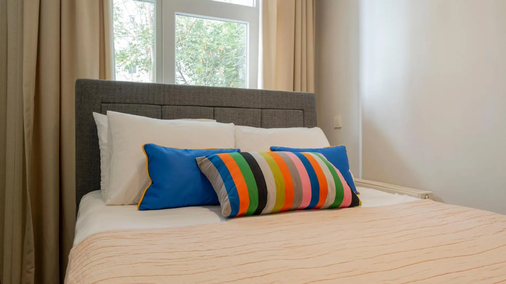 3 Bedrooms - Central Location- 1St Floor Apartment Estambul Turquía