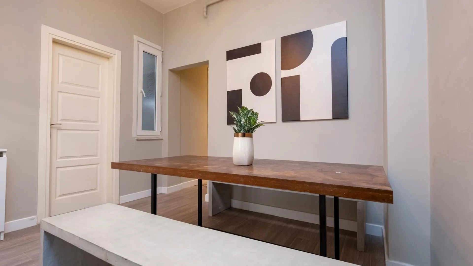 3 Bedrooms - Central Location- 1St Floor Apartment Estambul 0*,  Turquía