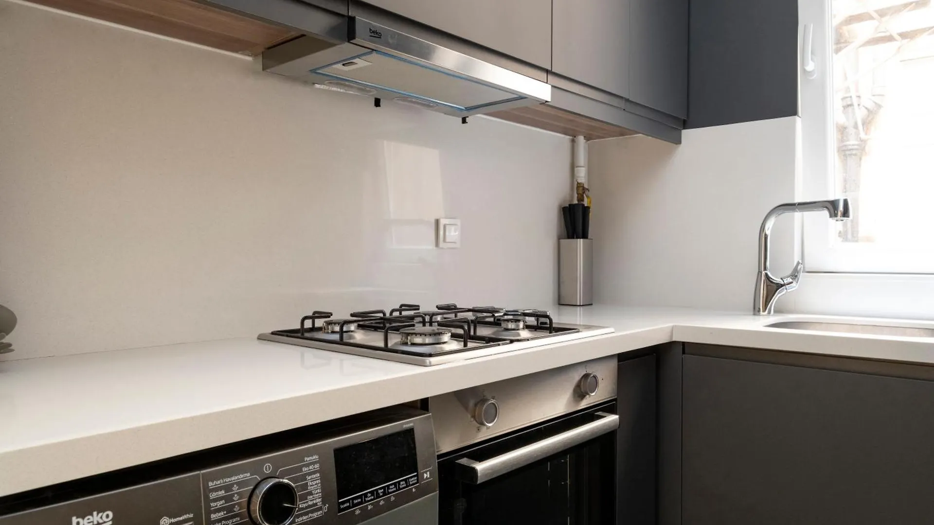 3 Bedrooms - Central Location- 1St Floor Apartment Istanbul